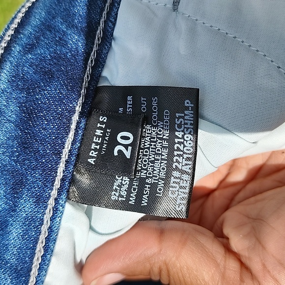 Artemis Vintage High Rise Denim The Perfect Short size 20 NWT Distressed Women's - Picture 5 of 7